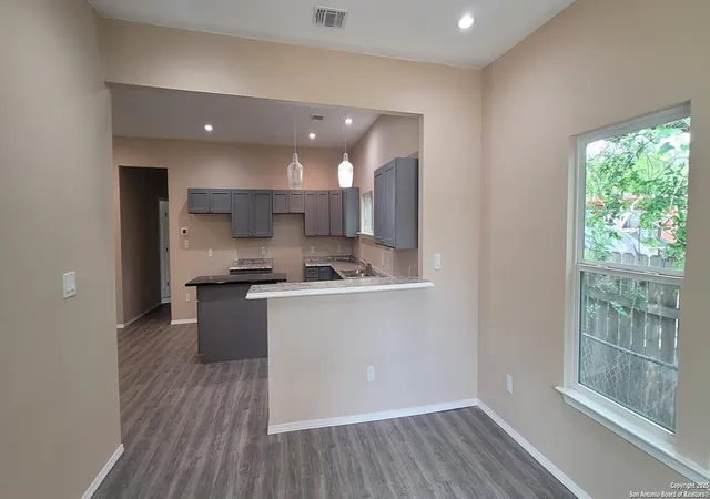 Photo 1 of Single family home for sale at 127 Orange, San Antonio, TX 78214 | MLS# 1937661 | Listing updated on 2026-04-07