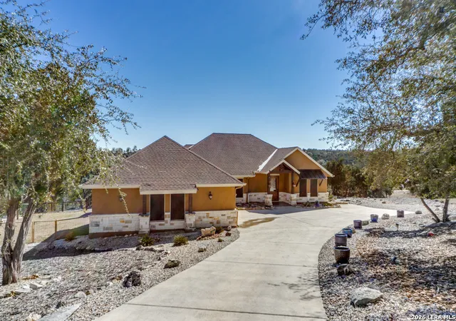 1st image of 1425 Robusto, New Braunfels, TX 78132 | MLS# 1937683