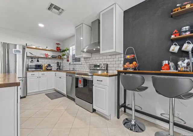 Homes for sale in San Antonio, TX | 165 W Rampart Dr #701, San Antonio, TX 78216 | MLS# 1937725