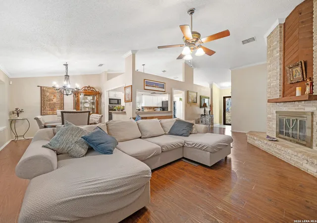 Photo 4 of Sale Pending at 3005 Morning Trl, San Antonio, TX 78247 | MLS# 1937739 | Listing updated on 2026-04-02