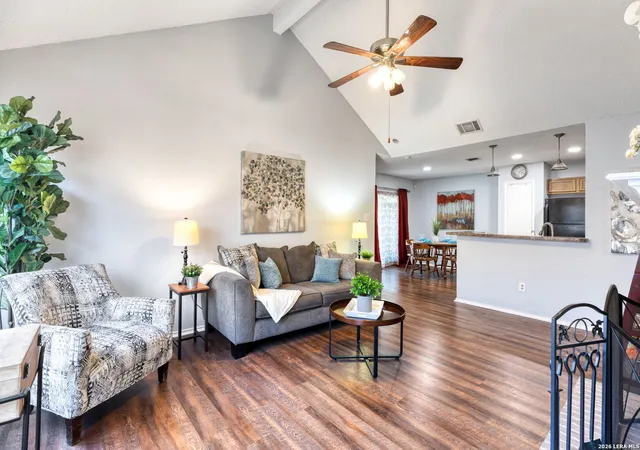 Photo 3 of Sale Pending at 4334 Knollshire, San Antonio, TX 78247 | MLS# 1937792 | Listing updated on 2026-03-19