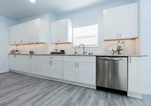 Photo 3 of Single family home for sale at 418 Gulf, San Antonio, TX 78202 | MLS# 1937869 | Listing updated on 2026-02-10