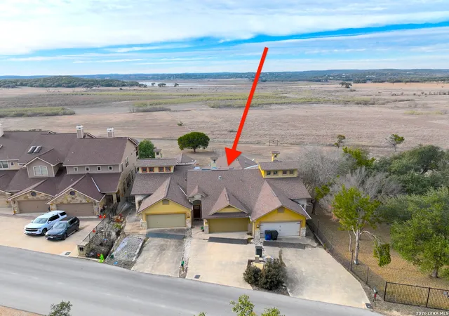 Photo 2 of Sale Pending at 952 Parkview, Canyon Lake, TX 78133 | MLS# 1937890 | Listing updated on 2026-05-18