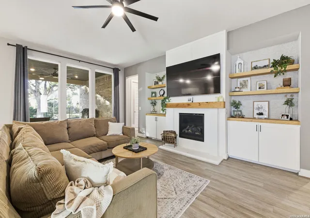 Photo 2 of Sale Pending at 110 Milagro, Boerne, TX 78006 | MLS# 1937964 | Listing updated on 2026-03-13