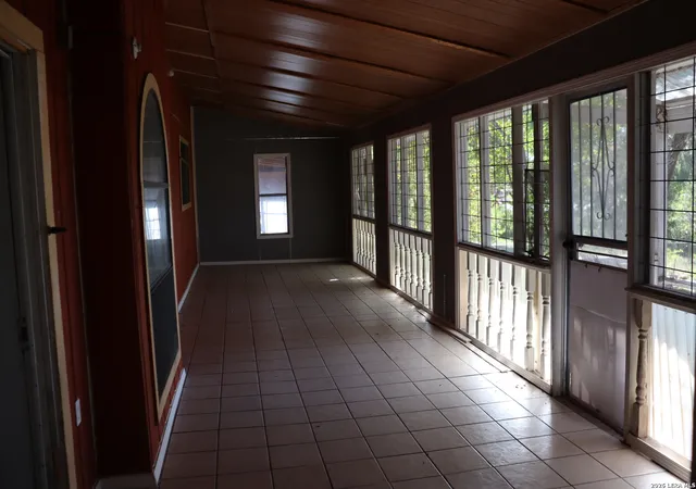 5th image of 607 S Hamilton Street, San Antonio, TX 78207 | MLS# 1938031