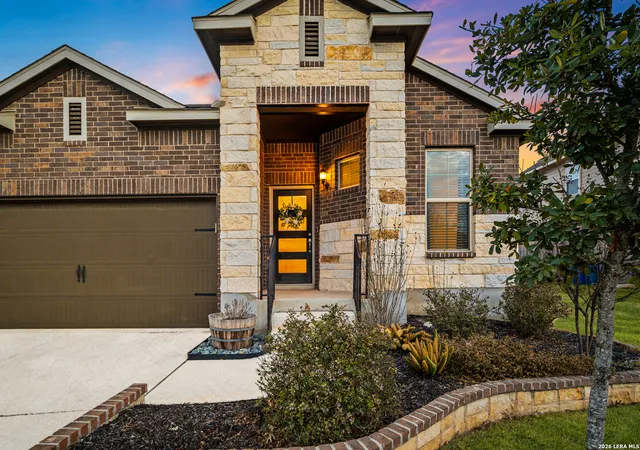 Photo 4 of Sale Pending at 21954 Akin Byu, San Antonio, TX 78261 | MLS# 1938048 | Listing updated on 2026-02-17