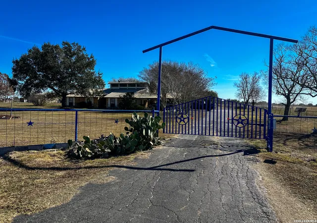 5th image of 4911 Youngsford, Marion, TX 78124 | MLS# 1938110