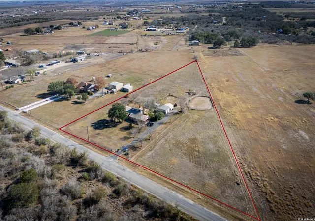 3rd image of 4911 Youngsford, Marion, TX 78124 | MLS# 1938110