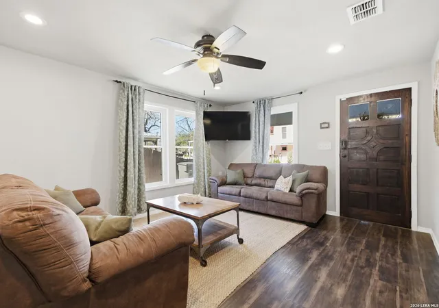Photo 3 of Single family home for sale at 340 Simon, San Antonio, TX 78204 | MLS# 1938128 | Listing updated on 2026-02-09