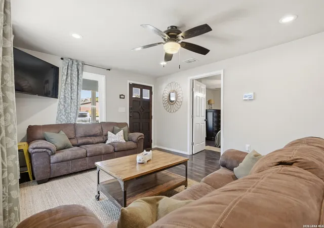 Photo 4 of Single family home for sale at 340 Simon, San Antonio, TX 78204 | MLS# 1938128 | Listing updated on 2026-02-09