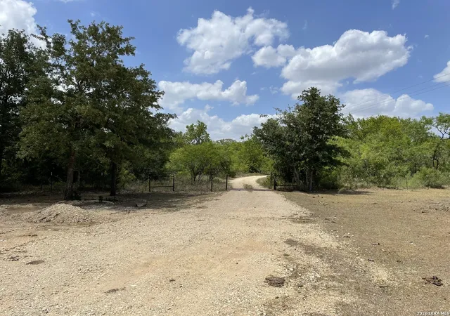 1st image of Tbd Hidden Pine, Luling, TX 78648 | MLS# 1938137