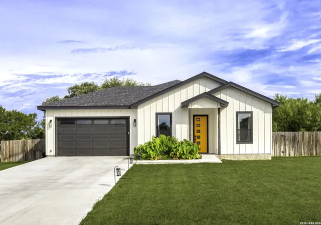 Photo 1 of Single family home for sale at 1008 Naumann, Granite Shoals, TX 78654 | MLS# 1938143 | Listing updated on 2026-05-20