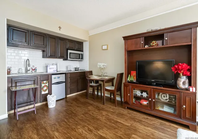 1st image of 7701 Wurzbach #308, San Antonio, TX 78229 | MLS# 1938147