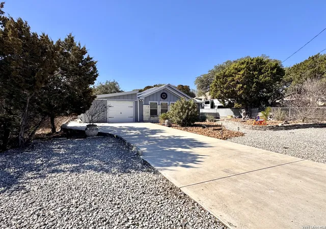 3rd image of 2266 Stagecoach, Canyon Lake, TX 78133 | MLS# 1938155