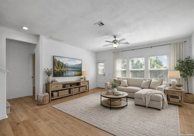 Photo 4 of Sale Pending at 7102 Magnolia, San Antonio, TX 78218 | MLS# 1938234 | Listing updated on 2026-04-16