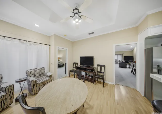 Listing Photo 5 - Condo for sale in building located at 8000 Donore, San Antonio, TX 78229 - Unit #10