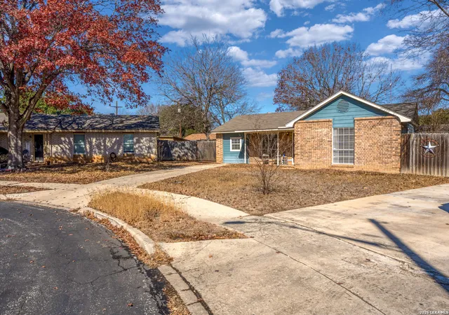 Photo 2 of Single family home for sale at 6731 Crosswell, San Antonio, TX 78218 | MLS# 1938247 | Listing updated on 2026-03-01