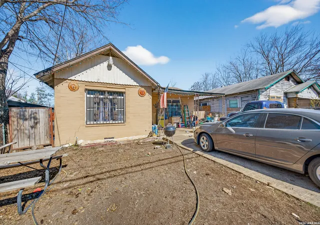 2nd image of 3515 El Paso, San Antonio, TX 78207 | MLS# 1938265