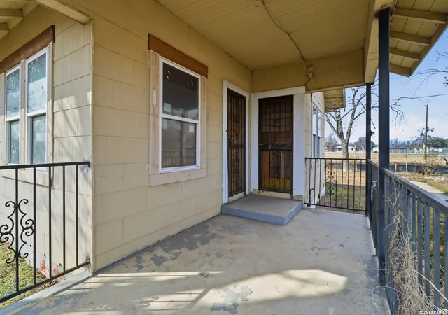 Photo 3 of Sale Pending at 1342 Menefee Blvd, San Antonio, TX 78237 | MLS# 1938329 | Listing updated on 2026-02-23