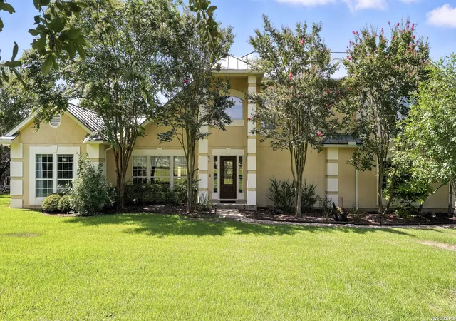 Photo 1 of Sale Pending at 731 Vista Ridge, Canyon Lake, TX 78133 | MLS# 1938338 | Listing updated on 2026-05-04