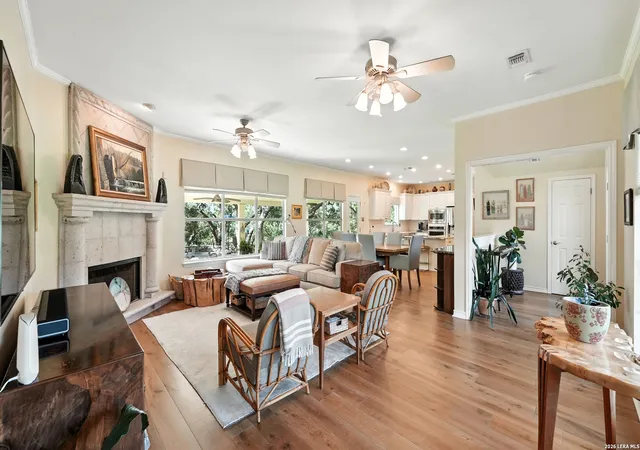Photo 4 of Sale Pending at 731 Vista Ridge, Canyon Lake, TX 78133 | MLS# 1938338 | Listing updated on 2026-05-04