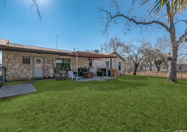 Homes for sale in Poth, TX | 501 Green St, Poth, TX 78147 | MLS# 1938425