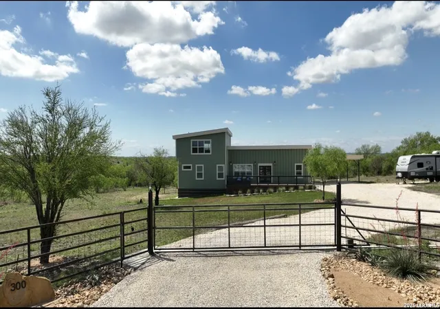 Photo 4 of Sale Pending at 300 County Rd 5781, Castroville, TX 78009 | MLS# 1938485 | Listing updated on 2026-08-11
