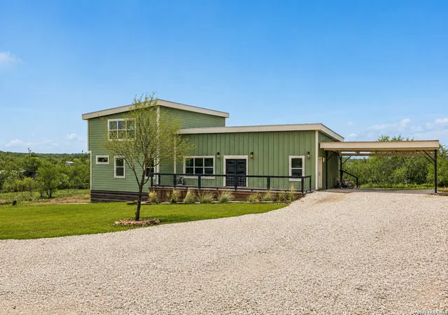 Photo 3 of Sale Pending at 300 County Rd 5781, Castroville, TX 78009 | MLS# 1938485 | Listing updated on 2026-08-11