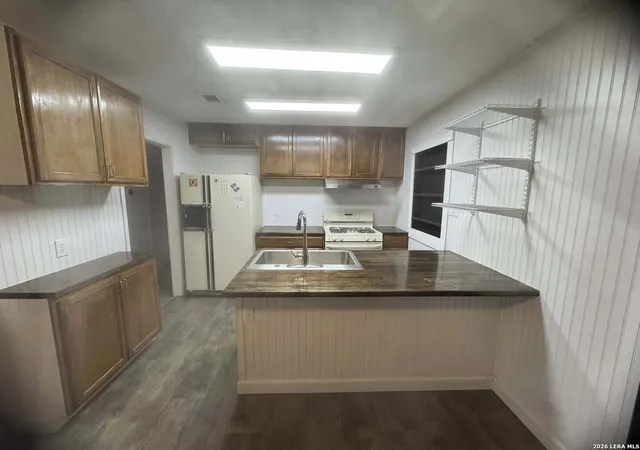 Photo 3 of Single family home for sale at 7170 Rolling Hills, San Antonio, TX 78227 | MLS# 1938521 | Listing updated on 2026-09-15