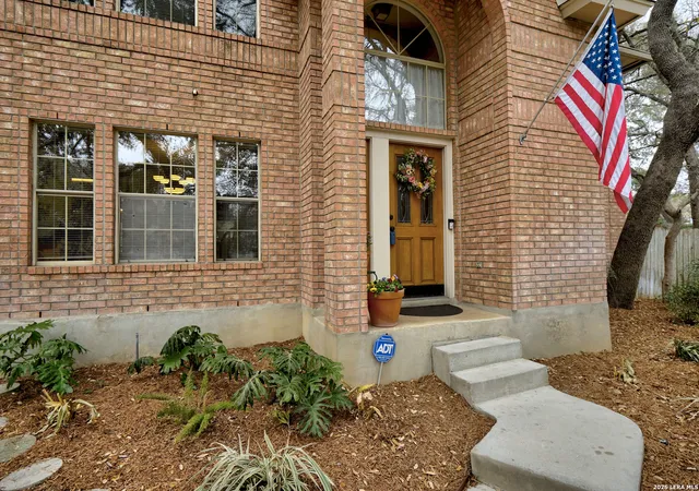 Photo 3 of Sale Pending at 16515 Calico Crk, San Antonio, TX 78247 | MLS# 1938605 | Listing updated on 2026-03-02