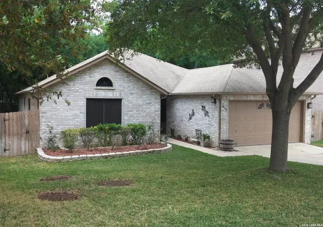 Homes for sale in Universal City, TX | 8642 Park Olympia, Universal City, TX 78148 | MLS# 1938616