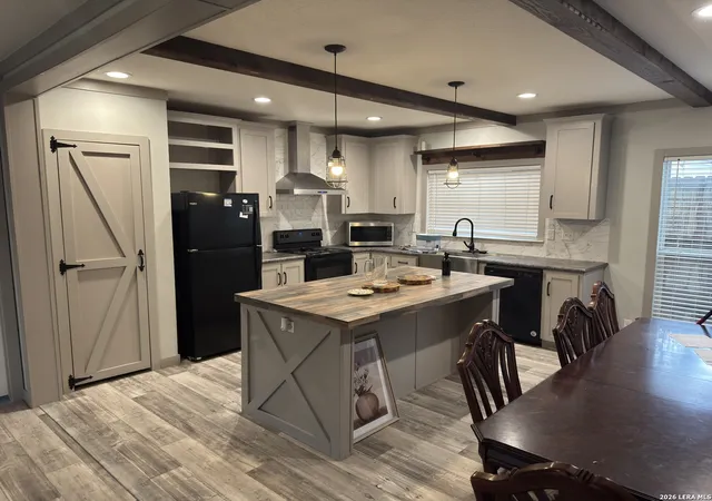 Photo 3 of Single family home for sale at 4406 Lost Hills Dr, Elmendorf, TX 78112 | MLS# 1938698 | Listing updated on 2026-02-17