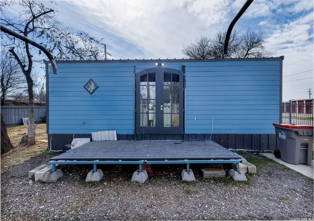 Photo 1 of Single family home for sale at 11334 S Us Hwy 181 3, San Antonio, TX 78223 | MLS# 1938757 | Listing updated on 2026-09-11