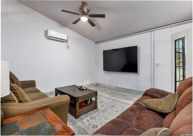 Photo 3 of Single family home for sale at 11334 S Us Hwy 181 3, San Antonio, TX 78223 | MLS# 1938757 | Listing updated on 2026-09-11