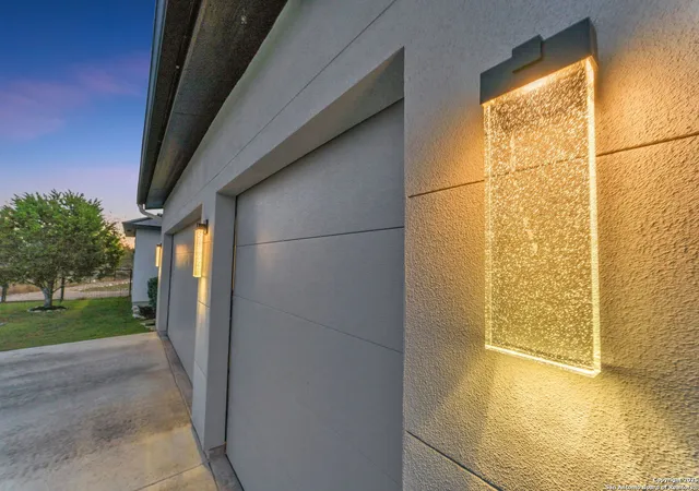 Photo 4 of Single family home for sale at 1347 Bordeaux, New Braunfels, TX 78132 | MLS# 1938771 | Listing updated on 2026-04-09