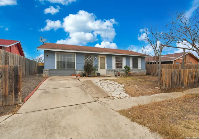 Homes for sale in San Antonio, TX | 8335 Swift Eagle Dr, San Antonio, TX 78242 | MLS# 1938777