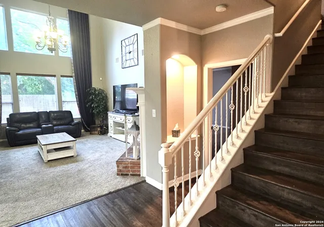 Photo 4 of Sale Pending at 2200 Oak Pl, Schertz, TX 78154 | MLS# 1938784 | Listing updated on 2026-02-14