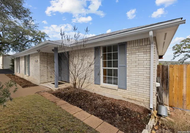 Photo 3 of Sale Pending at 431 Windy Hl, Spring Branch, TX 78070 | MLS# 1938799 | Listing updated on 2026-02-26