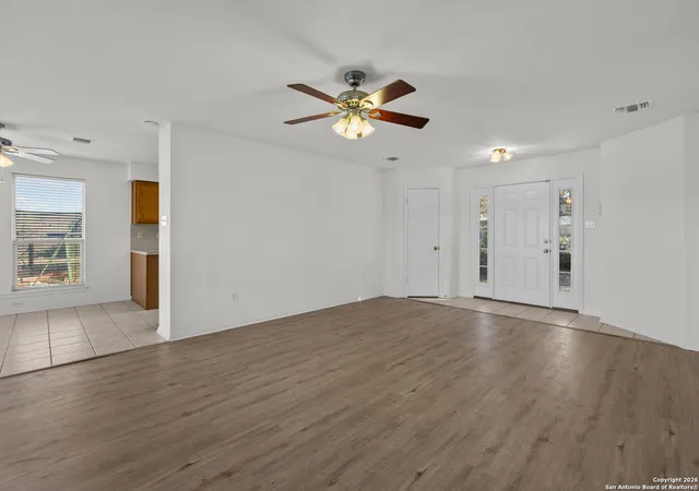 Photo 4 of Sale Pending at 431 Windy Hl, Spring Branch, TX 78070 | MLS# 1938799 | Listing updated on 2026-02-26