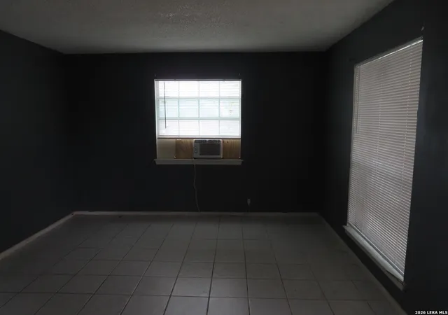 Photo 4 of House for sale at 2043 Anchor Dr, San Antonio, TX 78213 | MLS# 1938812 | Listing updated on 2026-02-14