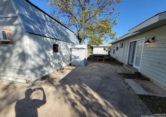 Homes for sale in San Antonio, TX | 1707 Farwell, San Antonio, TX 78213 | MLS# 1938850