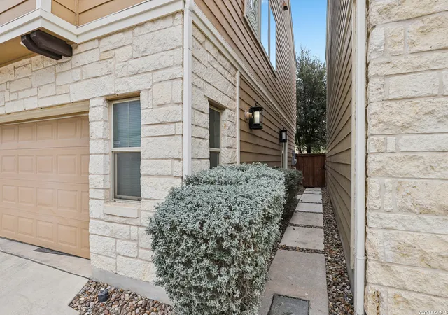 3rd image of 2009 Mccullough, San Antonio, TX 78212 | MLS# 1938929