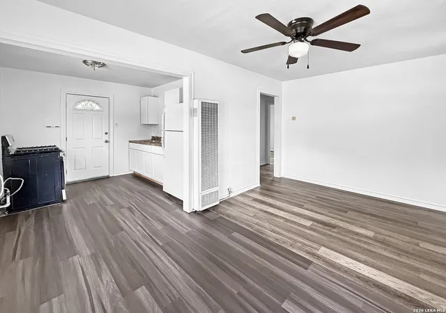 4th image of 871 W Harlan, San Antonio, TX 78211 | MLS# 1938980