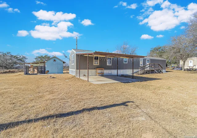 2nd image of 18065 County Road 163, Elmendorf, TX 78112 | MLS# 1938993