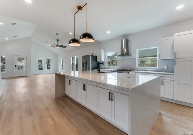4th image of 323 E Lambert, San Antonio, TX 78204 | MLS# 1939041