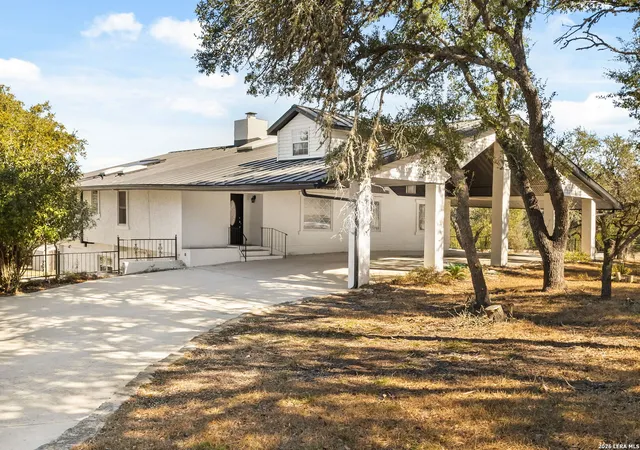 Photo 1 of Sale Pending at 2040 Is View, Canyon Lake, TX 78133 | MLS# 1939099 | Listing updated on 2026-04-06