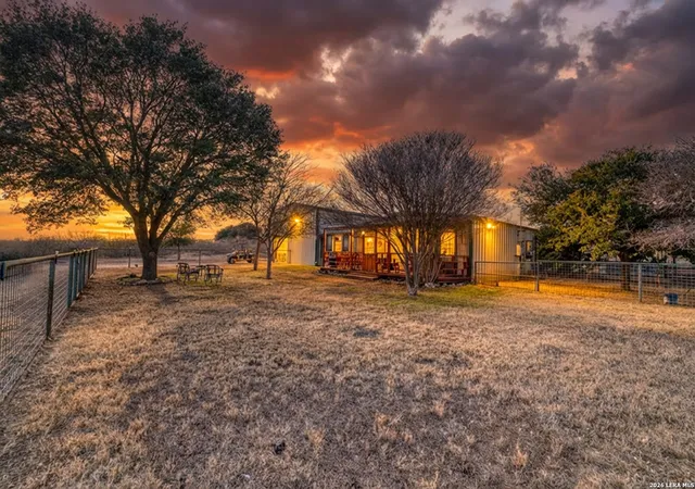 2nd image of 247 Marsh, Uvalde, TX 78801 | MLS# 1939106