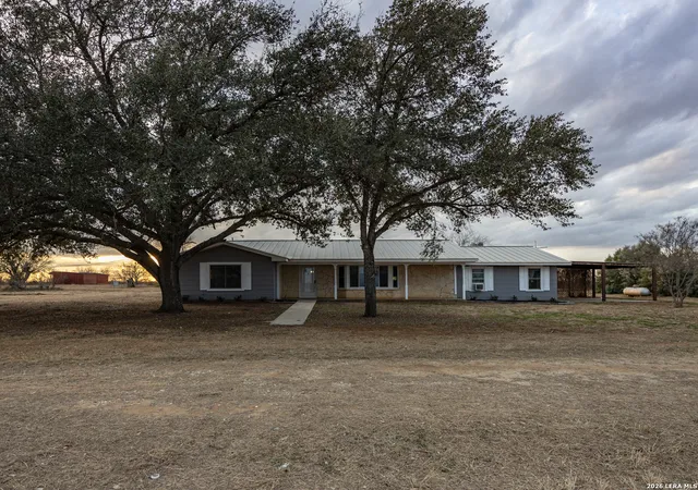 Photo 3 of Sale Pending at 19749 State Hwy 16 S, Von Ormy, TX 78073 | MLS# 1939108 | Listing updated on 2026-03-31