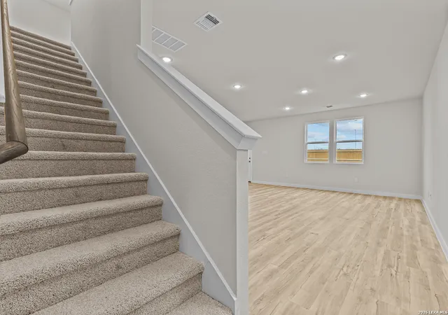 Photo 4 of Sale Pending at 9911 Chavaneaux Lndg, San Antonio, TX 78221 | MLS# 1939145 | Listing updated on 2026-04-23