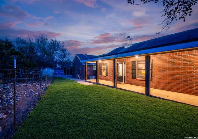 Photo 2 of Single family home for sale at 519 Eden Ranch, Canyon Lake, TX 78133 | MLS# 1939161 | Listing updated on 2026-08-20
